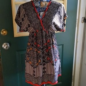 Angie Large dress V Cut Short sleeve